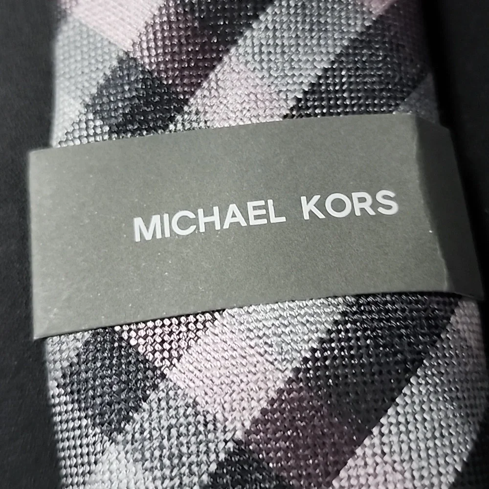 Nwt Michael Kors Classic Black and‎ Light Pink Checkered Tie